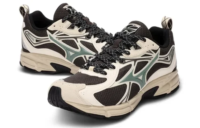 Wave Rider 10 “Bamboo White”